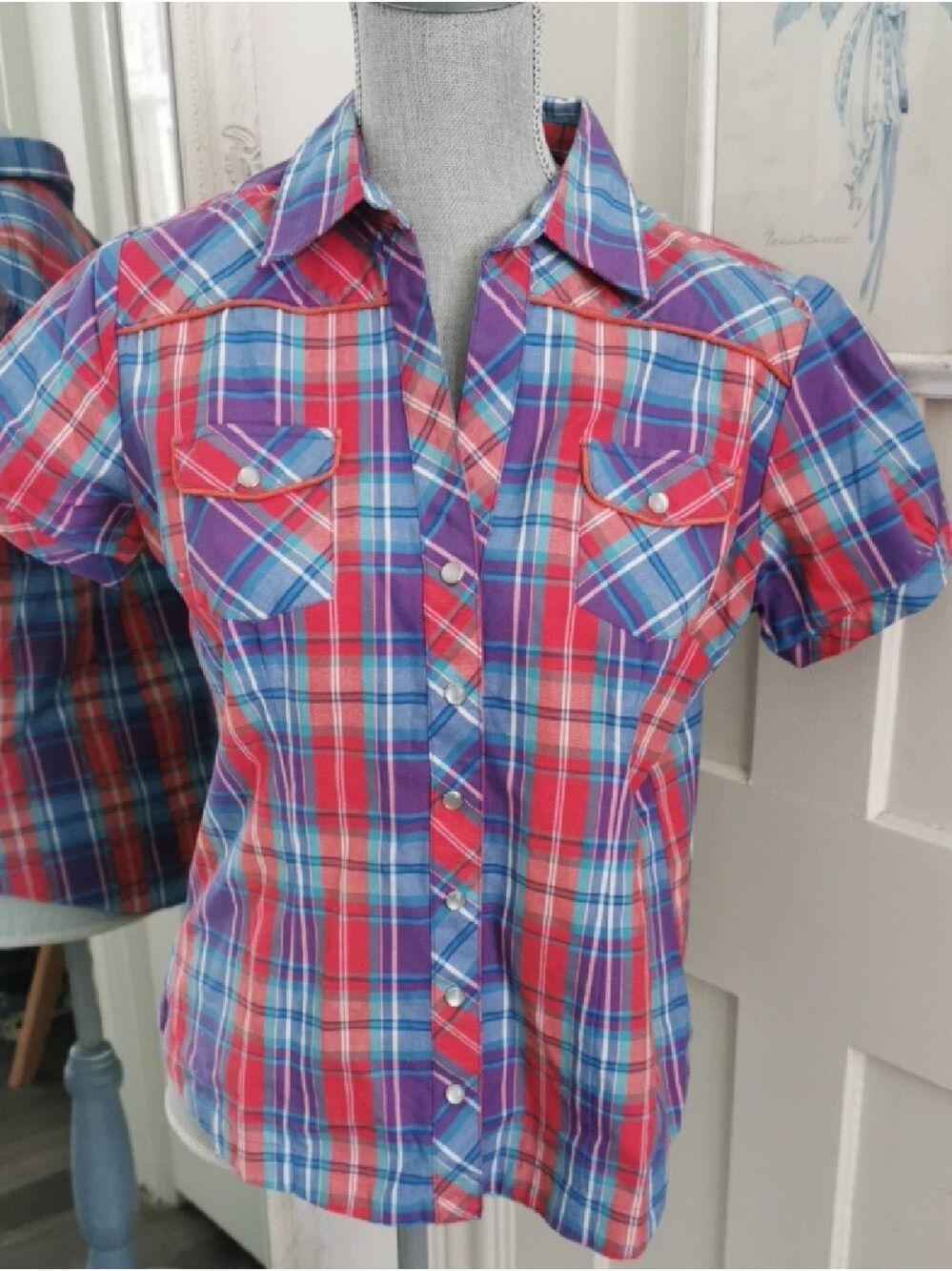 Womens Vintage Classic ShortSleeve Western Rodeo Plaid Button Up Shirt. Size XL